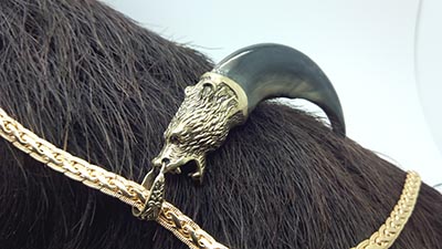 ������� Кулоны-амулет когти медведя, рыси, волка, лисы, кабана- Кулон-амулет коготь медведя натур позолота 24 карат 3 микрон с глазами-фианитами кор